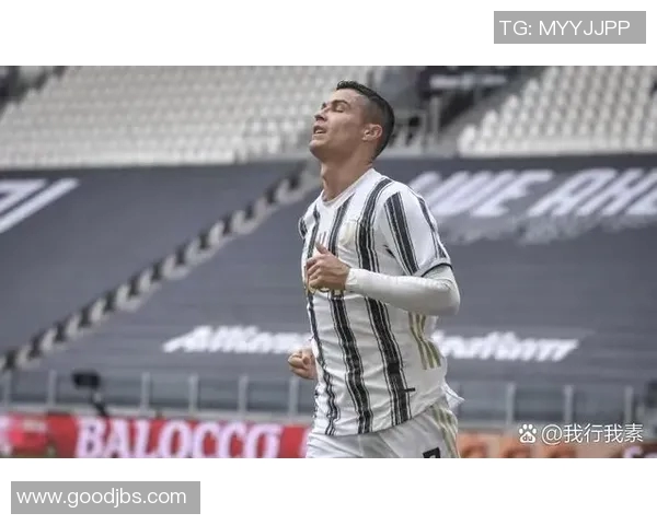 尤文图斯正式宣布签下C罗，创意甲最高价转会费纪录