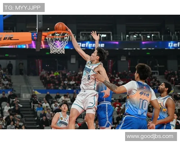 开拓者主教练波特兰获得年度最佳教练:传奇背后的奋斗故事 开拓者主教练波特兰获得年度最佳教练:传奇背后的奋斗故事