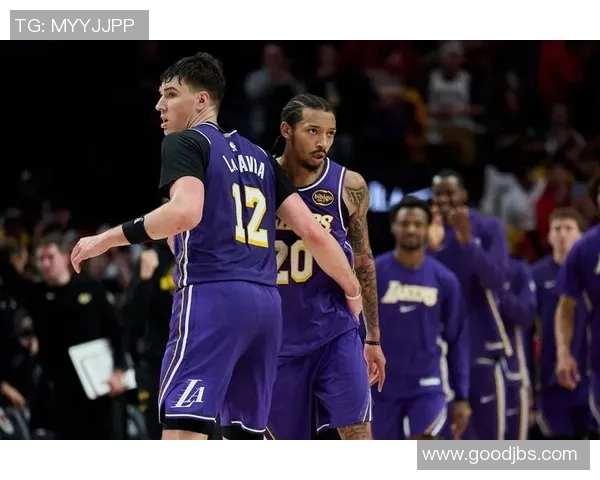 猛龙将在季后赛中迎战强敌，球迷期待球队冲击总冠军！