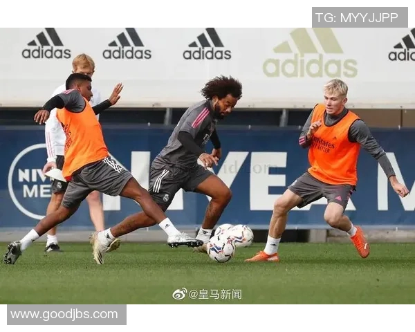 瓦伦西亚复出大将助力，球队士气大振，迎来赛季首场连胜